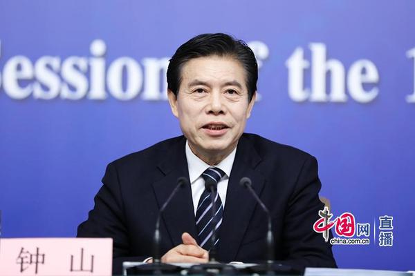 純牛奶保質(zhì)期一年正常嗎
