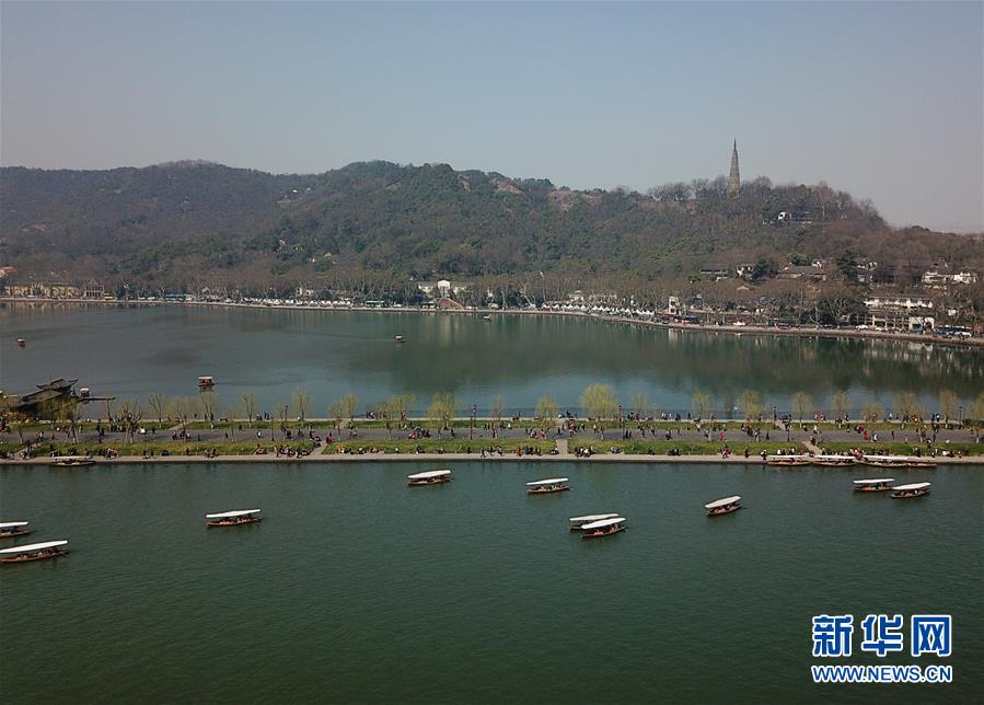 純牛奶保質(zhì)期一年正常嗎